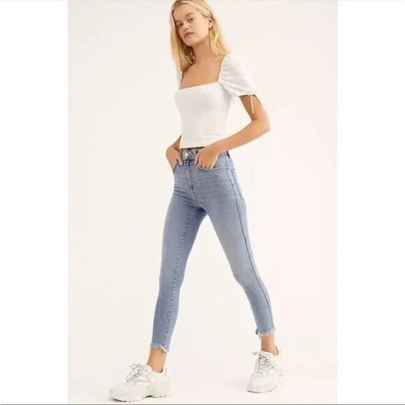 Free People High-Waisted Light Wash Ankle Skinny Jeans Cut off Women's Size 31 - Picture 1 of 16